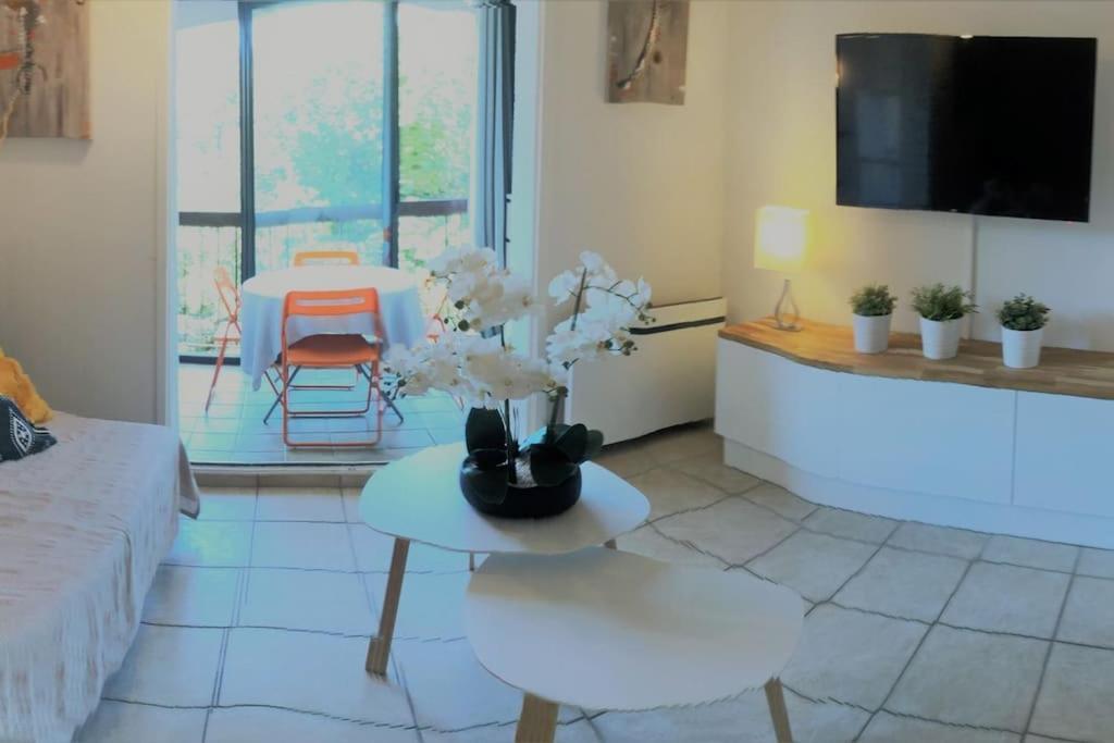 Climatise 800 M De La Et Des Commerces Apartamento